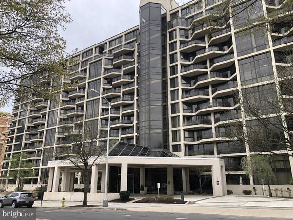 1530 KEY BLVD #305, Arlington, VA 22209