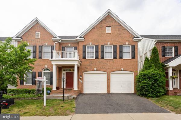 8374 BROUGHTON CRAGGS LN, Lorton, VA 22079