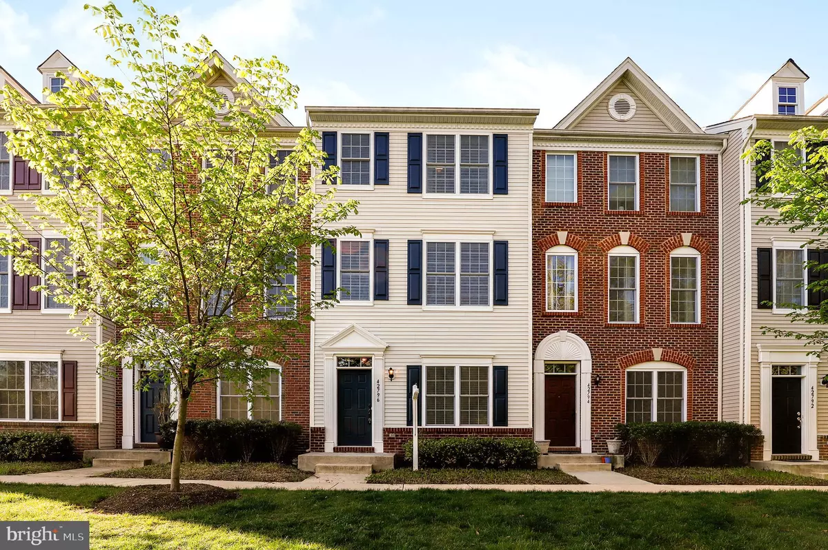 Chantilly, VA 20152,42796 SAN SEBASTIAN TER