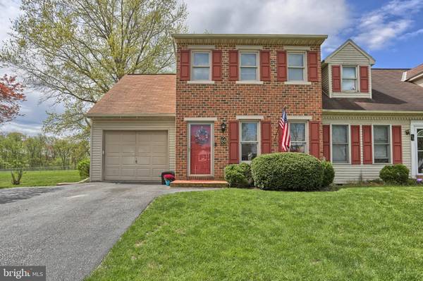 64 BEECH LN, Elizabethtown, PA 17022