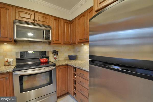 Arlington, VA 22206,4822 29TH ST S #B1