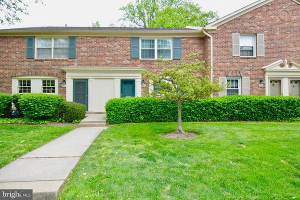 8513 MILFORD CT #904, Springfield, VA 22152