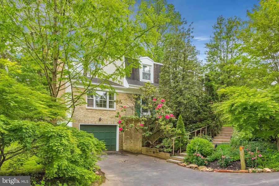 1 SPRUCE TREE CT, Bethesda, MD 20814