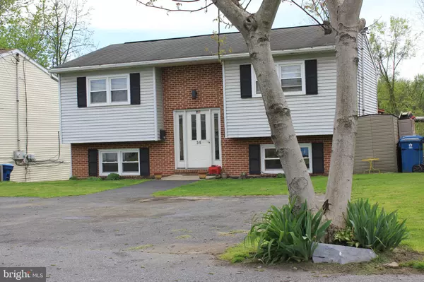 35 CHARLES ST, Highspire, PA 17034