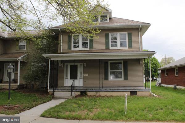 608 N CHESTNUT ST, Palmyra, PA 17078