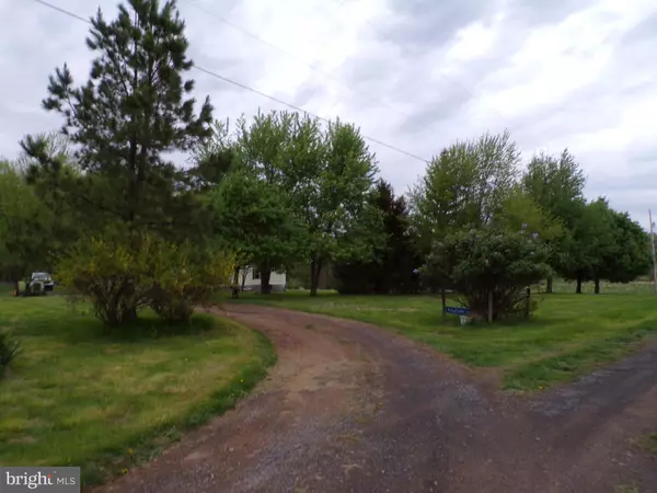 63 POTOMAC HIGHLAND DR, Levels, WV 25431