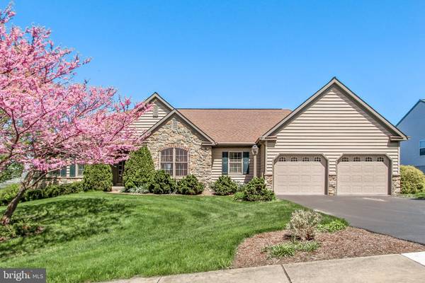 671 MOUNTAIN LAUREL LN, York, PA 17402