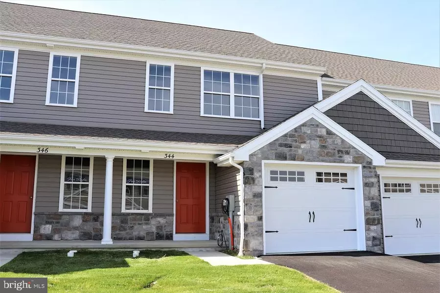 344 CEDAR HOLLOW #85, Manheim, PA 17545