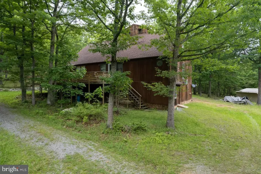 4215 S PAGE VALLEY RD, Luray, VA 22835