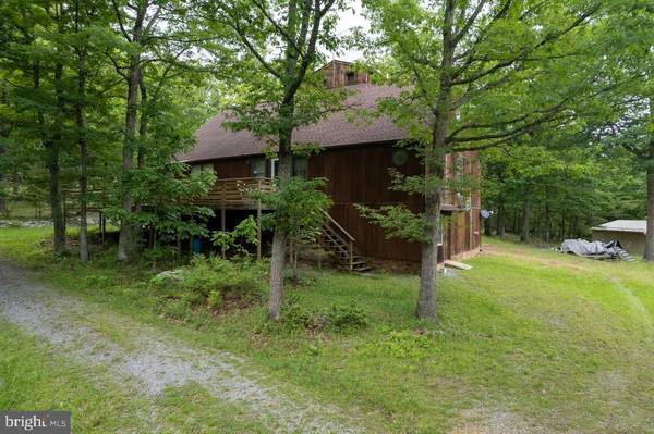 4215 S PAGE VALLEY RD, Luray, VA 22835