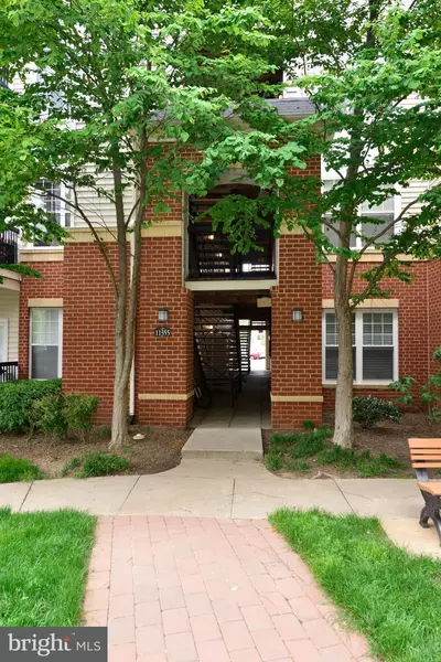 11355 ARISTOTLE DR #8-210, Fairfax, VA 22030