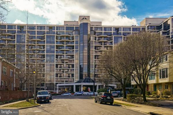 1530 KEY BLVD #520, Arlington, VA 22209