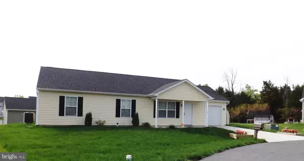 6 GIBSON, Inwood, WV 25428