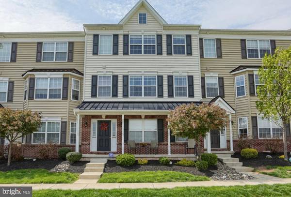 2060 BERKELEY DR, Pennsburg, PA 18073