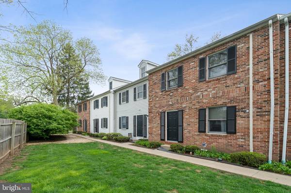 204 N VALLEY FORGE RD #7B, Lansdale, PA 19446