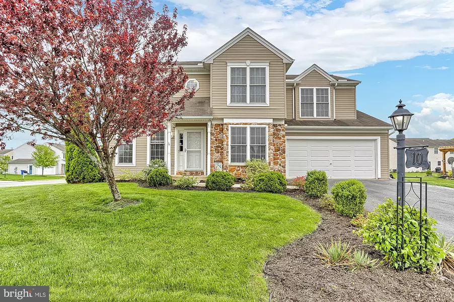 10 HEATHER WAY, York, PA 17404