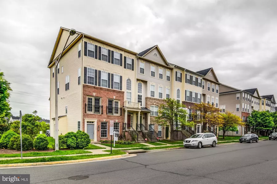 15500 JOHN DISKIN CIR #16, Woodbridge, VA 22191