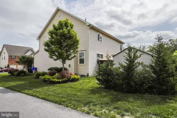 Waldorf, MD 20603,10317 SALTBUSH CT