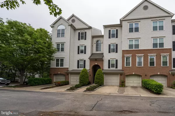 Alexandria, VA 22311,4679 LONGSTREET LN #302