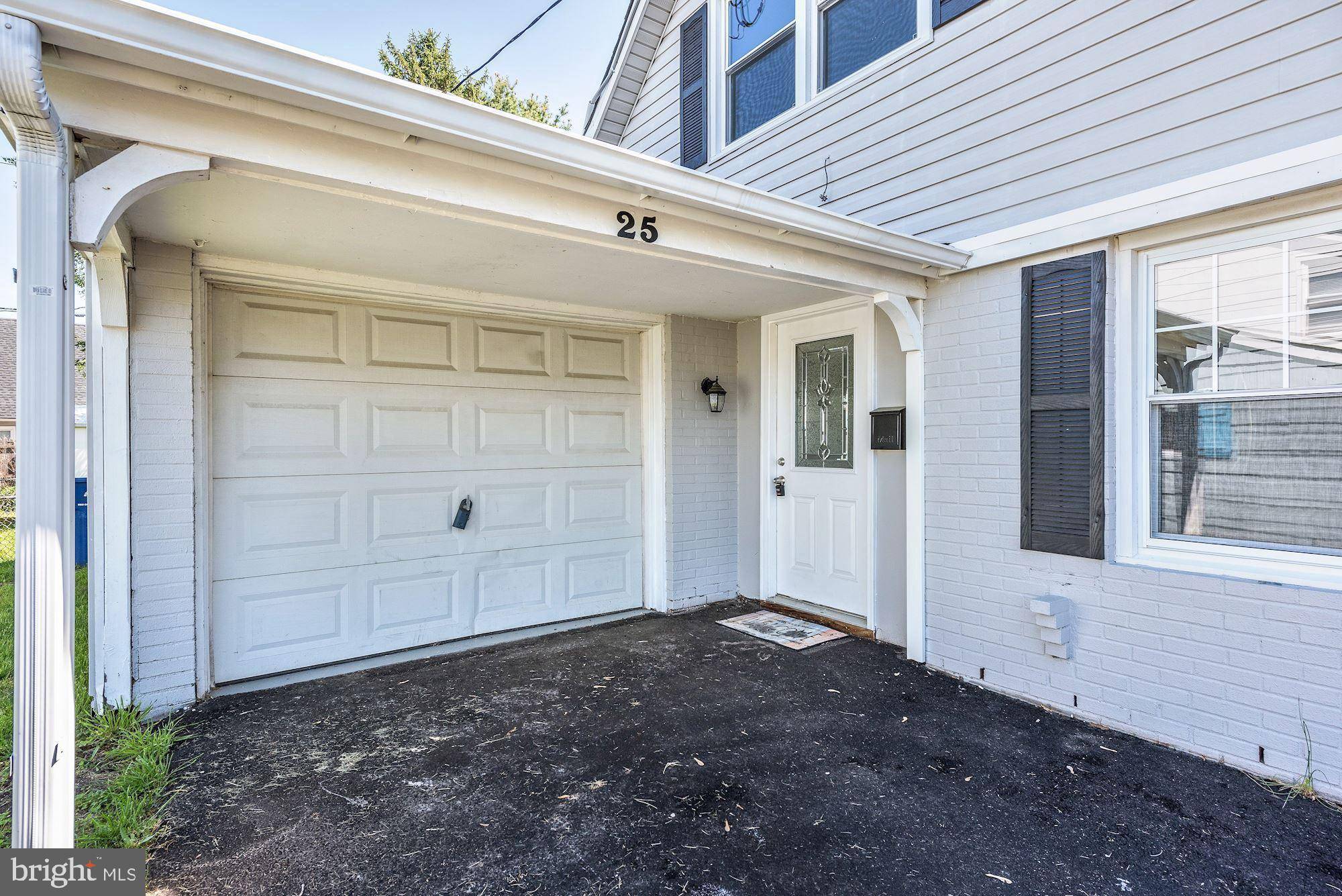 Willingboro, NJ 08046,25 PATRIOT LN