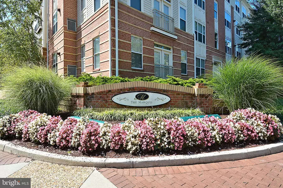 9486 VIRGINIA CENTER BLVD #6, Vienna, VA 22181