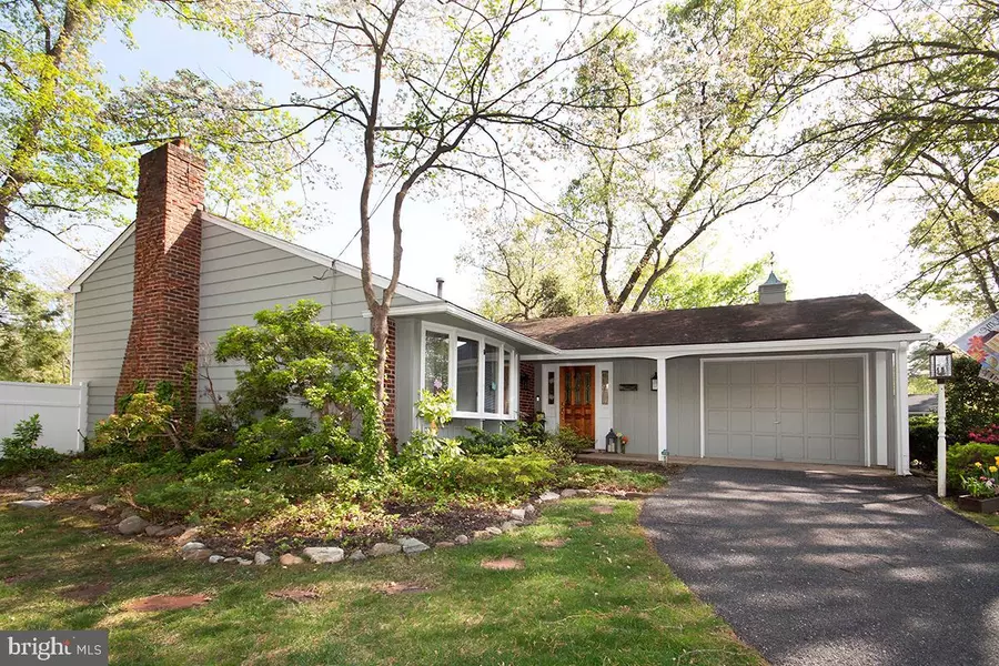 523 INDEPENDENCE PL, Turnersville, NJ 08012