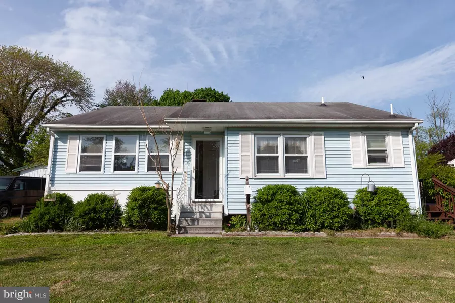 15 GLENWOOD DR, Dover, DE 19904