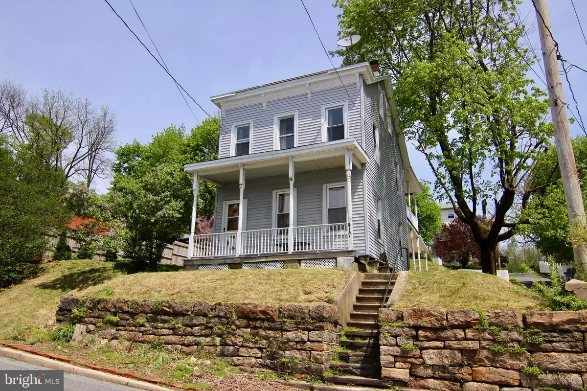 Schuylkill Haven, PA 17972,417 S SAINT PETER ST