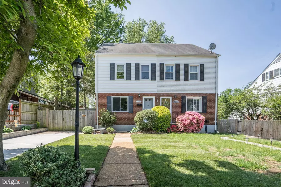 2227 SWEETBRIAR DR, Alexandria, VA 22307