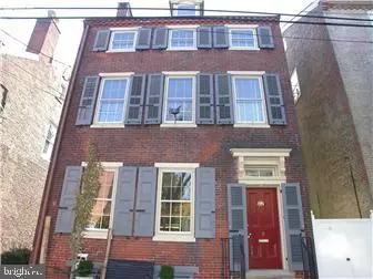 9 THE STRAND, New Castle, DE 19720