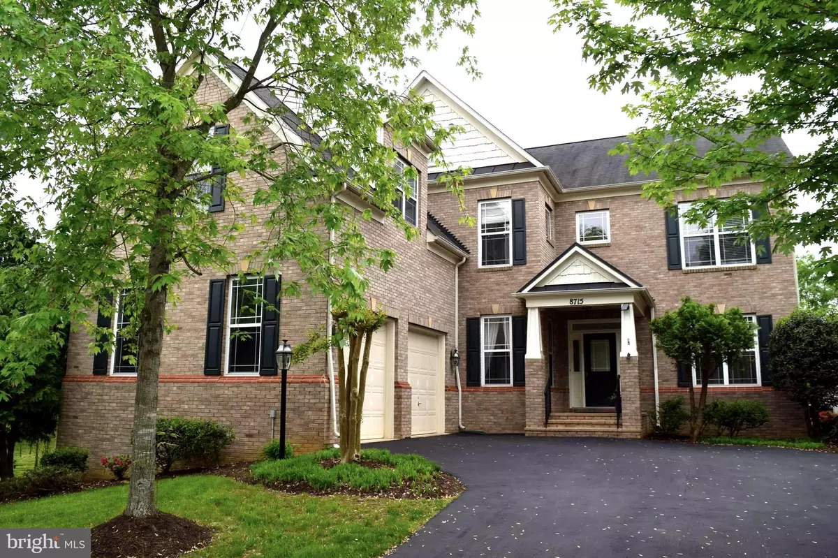 Lorton, VA 22079,8715 FLOWERING DOGWOOD LN