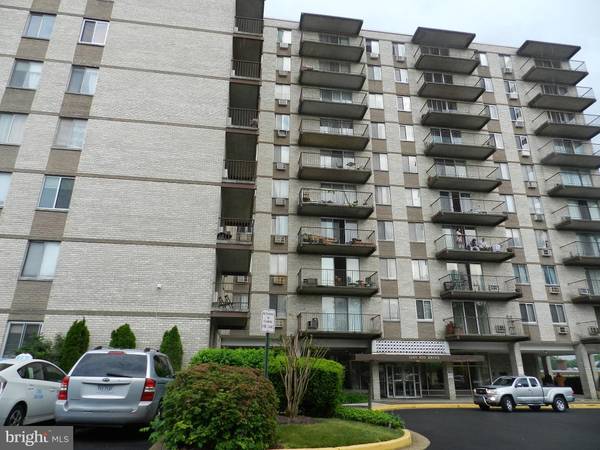 3245 RIO DR #414, Falls Church, VA 22041