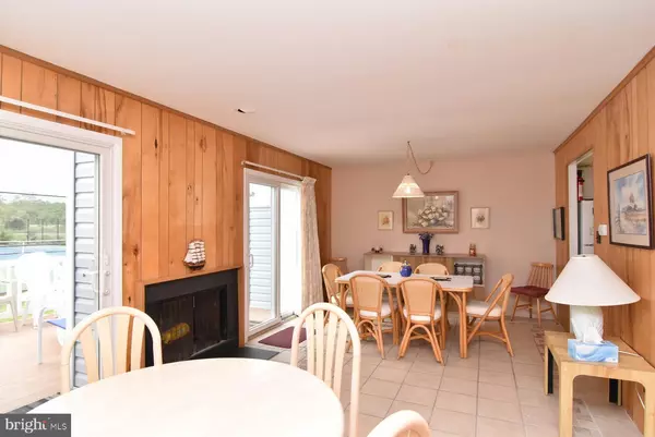 Bethany Beach, DE 19930,306 OCEAN VIEW PARKWAY PKWY #306