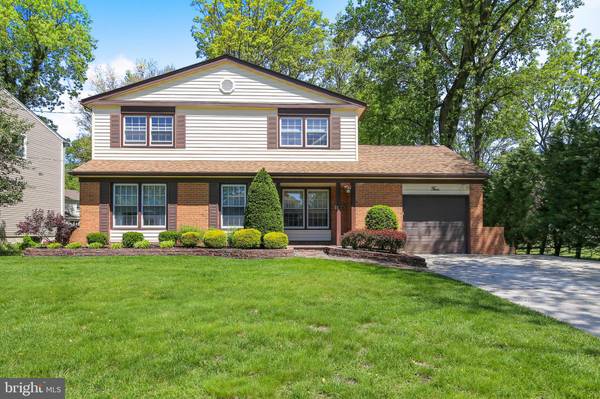 4 EVANS LN, Cherry Hill, NJ 08003