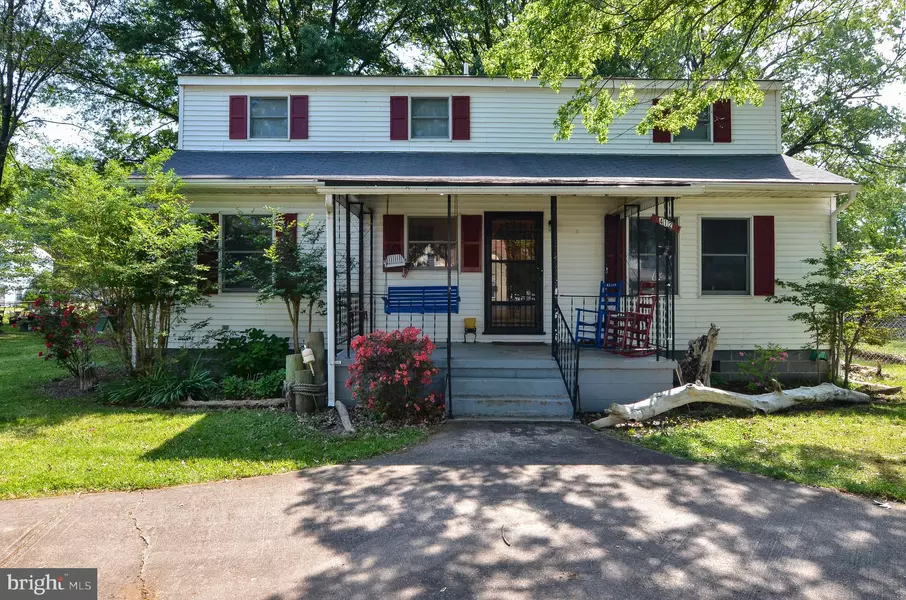 412 MARSHALL AVE, Colonial Beach, VA 22443