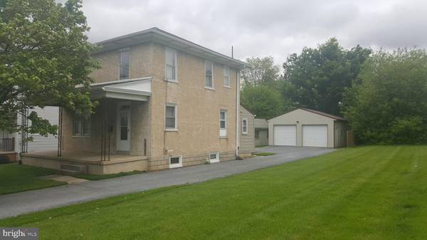 7 GLENBROOK RD, Leola, PA 17540