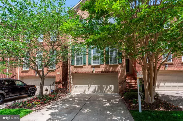 Fort Belvoir, VA 22060,9197 POINT REPLETE DR