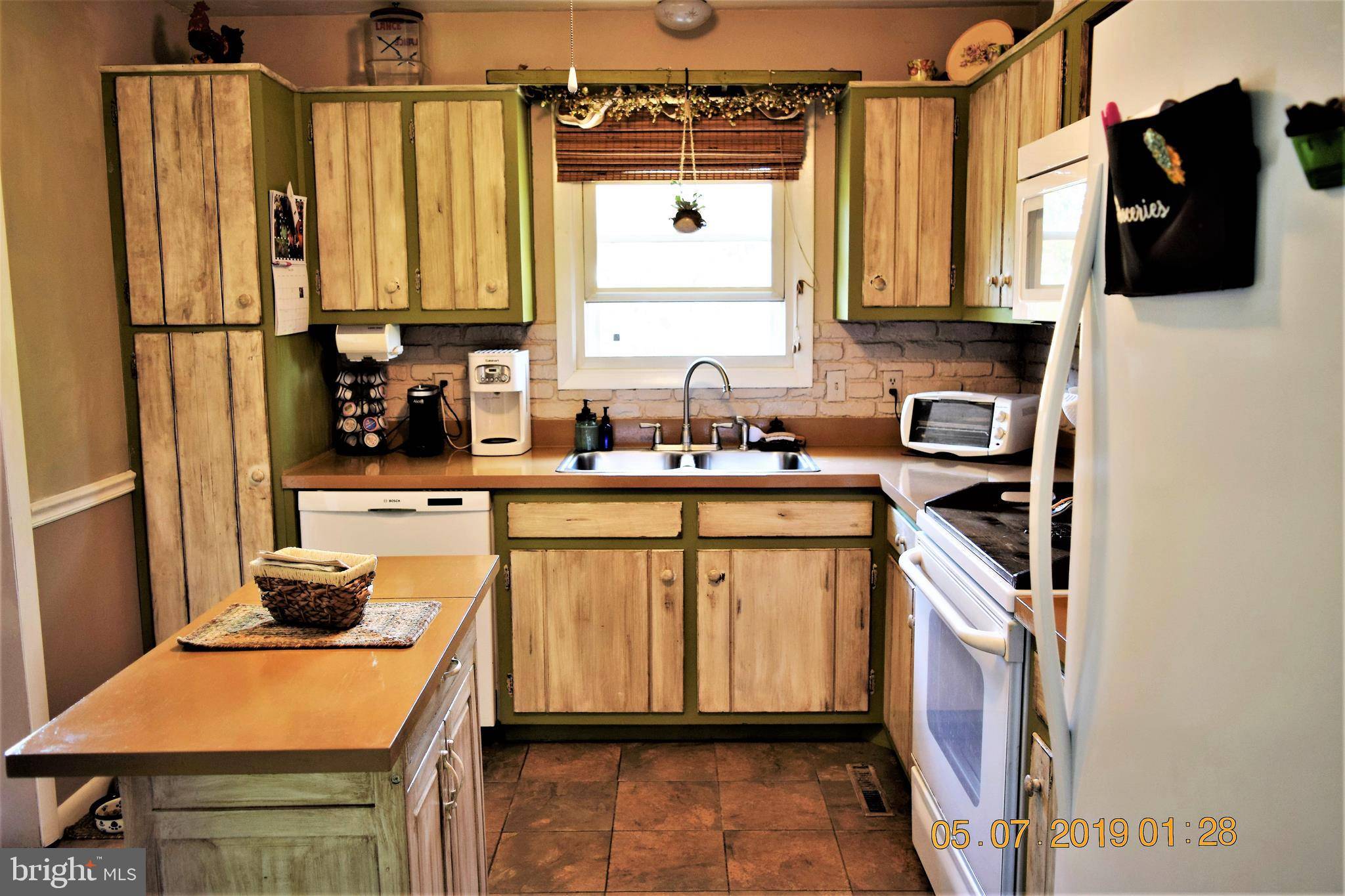 Spring Grove, PA 17362,930 HILL TOP DR S S