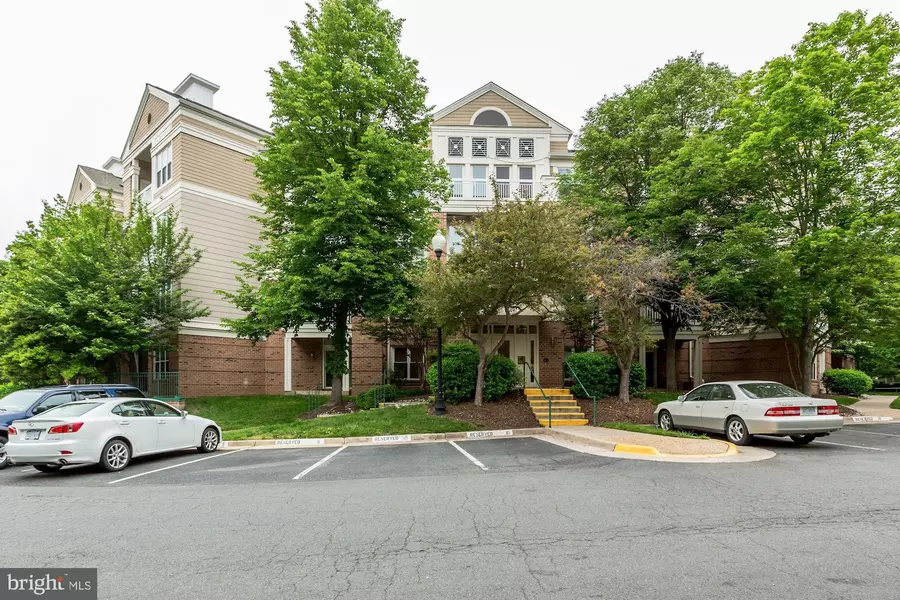 12919 ALTON SQ #202, Herndon, VA 20170