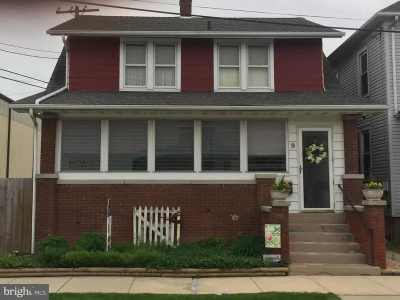 9 MOUNT ROYAL AVE, Hanover, PA 17331