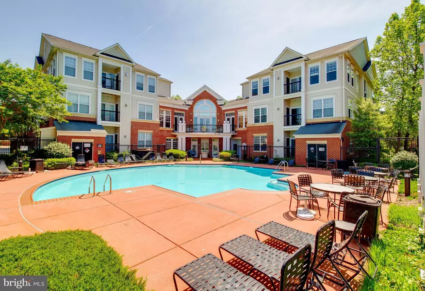 11307 ARISTOTLE DR #2-202, Fairfax, VA 22030