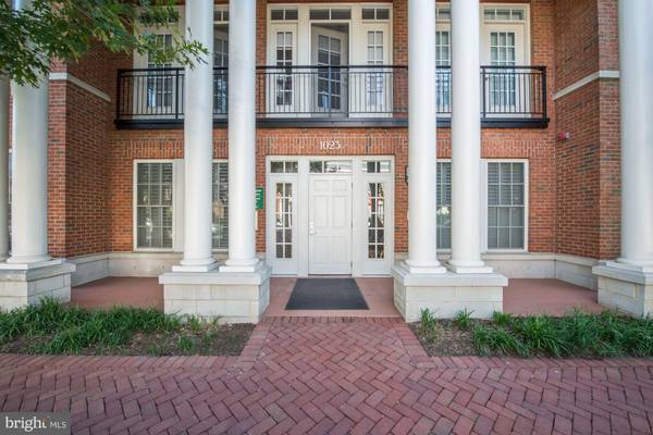 1023 N ROYAL ST #115, Alexandria, VA 22314