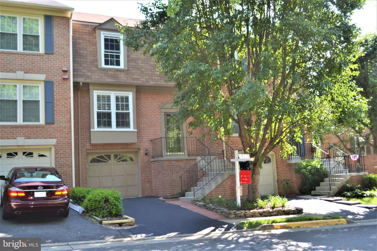 Springfield, VA 22152,7713 GROMWELL CT