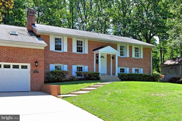 Annandale, VA 22003,4429 STARK PL