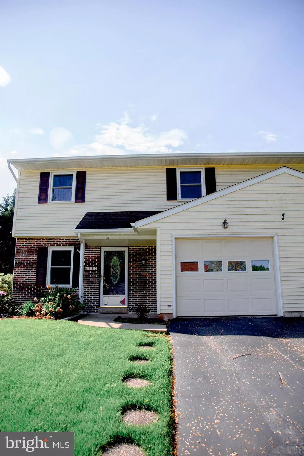 Ephrata, PA 17522,116 JULIE ANN CT