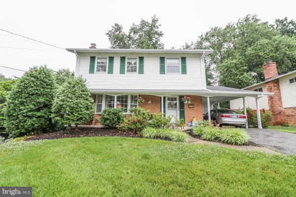 6914 HEIDELBURG RD, Lanham, MD 20706