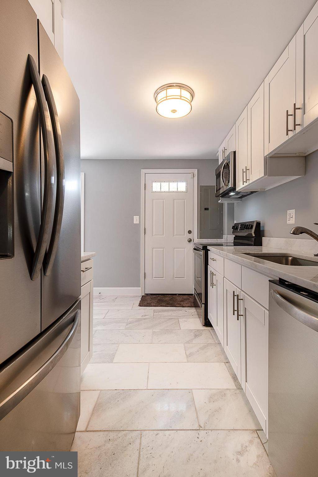 Landover, MD 20785,7605 ALLENDALE CIR