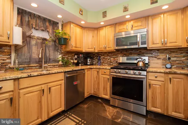 Hamilton, NJ 08619,54 POPE AVE