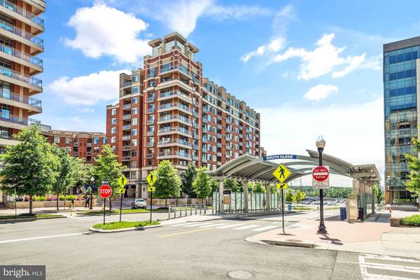 3600 S GLEBE RD #318W, Arlington, VA 22202