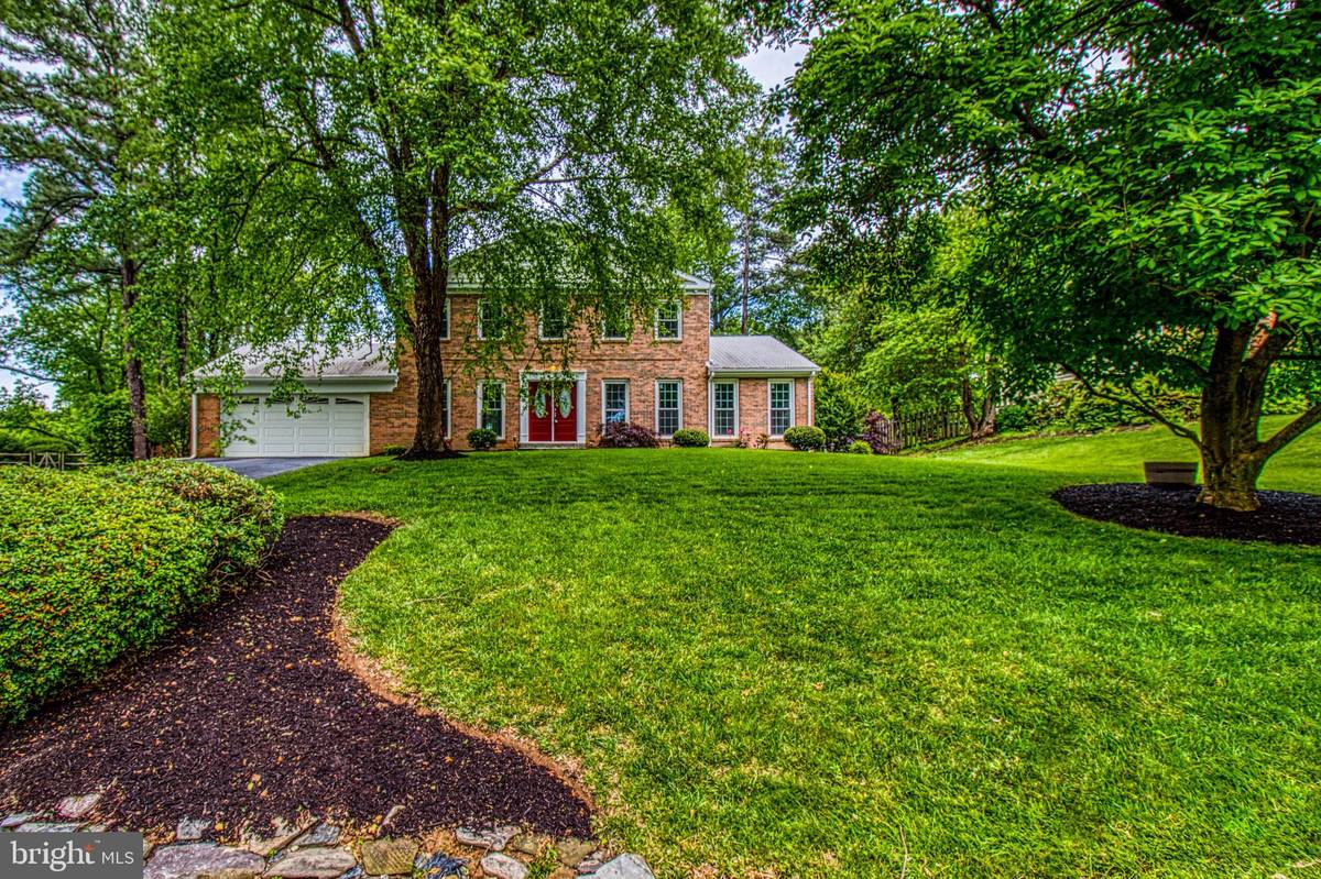 Vienna, VA 22182,9522 BENT CREEK LN